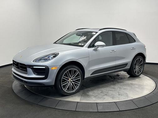 Dolomite Silver Metallic 2026 Porsche Macan T