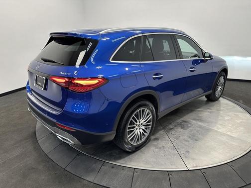 2026 Mercedes-Benz GLC 300 4MATIC