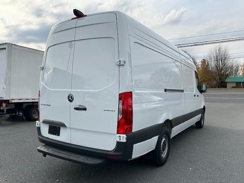 2026 Mercedes-Benz Sprinter 2500 High Roof
