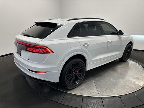 2020 Audi Q8 55 Premium