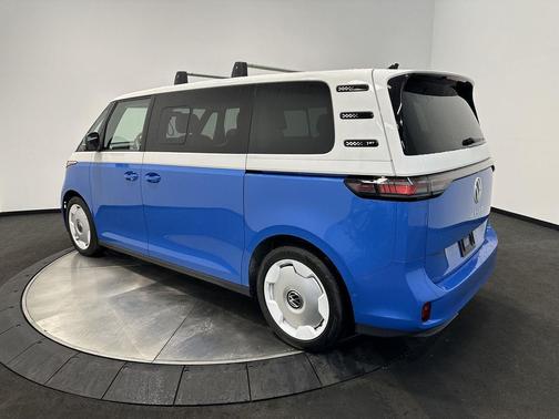 2025 Volkswagen ID. Buzz 1st Edition with 4MOTION