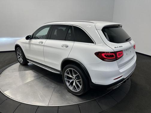 Polar White 2022 Mercedes-Benz GLC 300 4MATIC