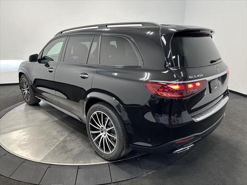 2025 Mercedes-Benz GLS 450 4MATIC