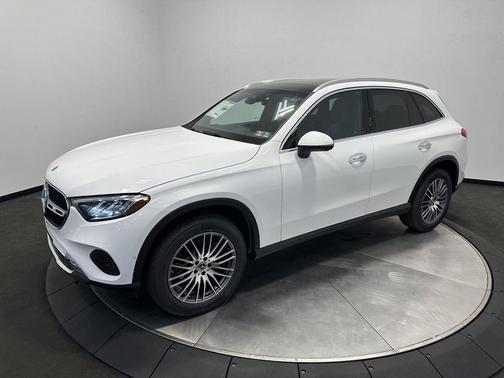 Polar White 2026 Mercedes-Benz GLC 300 4MATIC