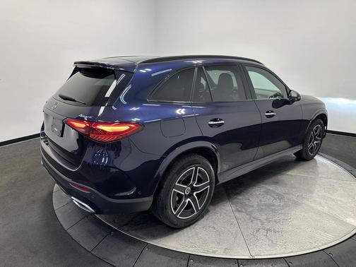 2023 Mercedes-Benz GLC 300 4MATIC