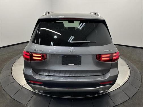 2024 Mercedes-Benz GLB 250 4MATIC