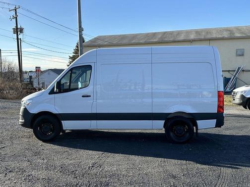 2025 Mercedes-Benz Sprinter 2500 High Roof