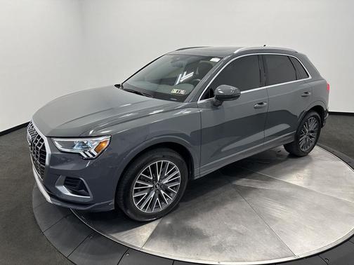 2022 Audi Q3 40 Premium Plus