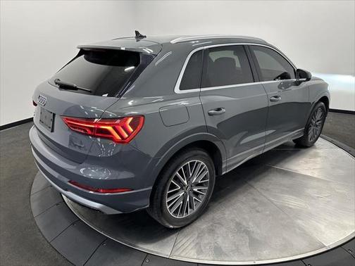 2022 Audi Q3 40 Premium Plus