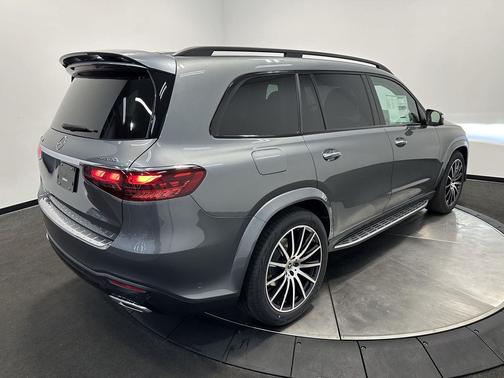 2026 Mercedes-Benz GLS 450 4MATIC