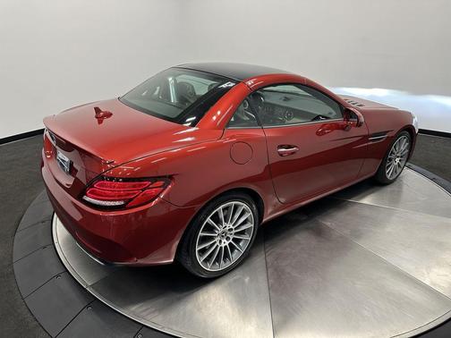 2018 Mercedes-Benz SLC 300 Base
