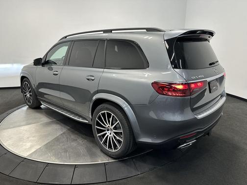 2026 Mercedes-Benz GLS 450 4MATIC