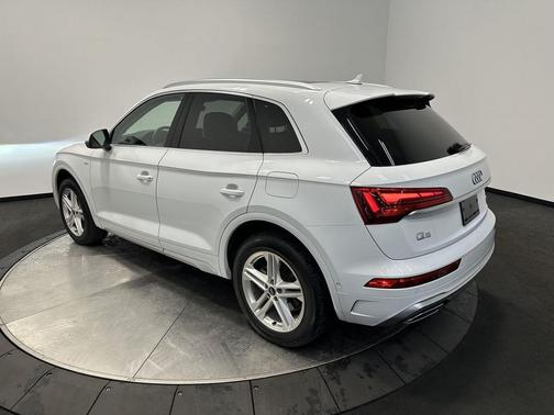 2021 Audi Q5 Prestige 55 TFSI e quattro S tronic