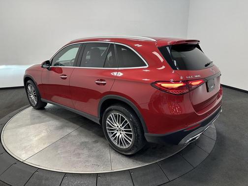 2026 Mercedes-Benz GLC 300 4MATIC