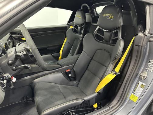 2024 Porsche 718 Spyder RS