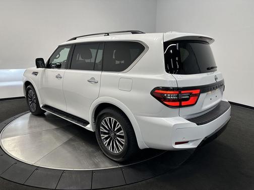 2024 Nissan Armada SL 4WD