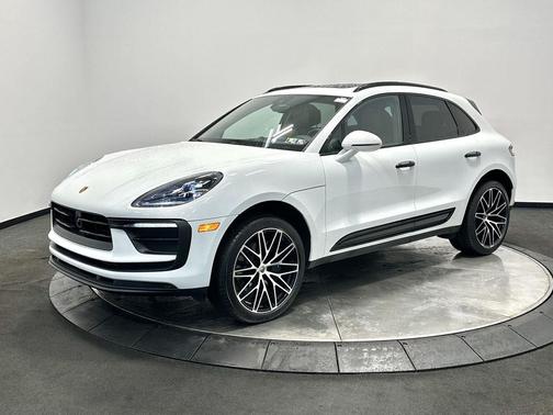 2025 Porsche Macan T