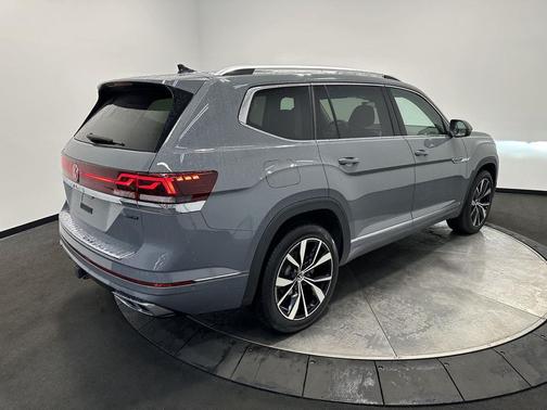 2025 Volkswagen Atlas 2.0T SEL Premium R-Line 4MOTION