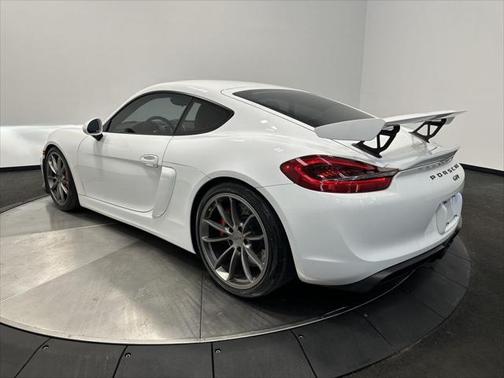 2016 Porsche Cayman GT4