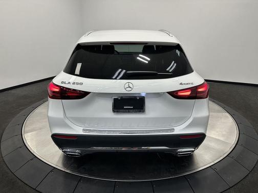 2025 Mercedes-Benz GLA 250 4MATIC