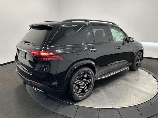 BLACK 2026 Mercedes-Benz GLE 450 4MATIC