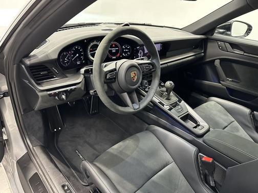 2024 Porsche 911 Carrera GTS