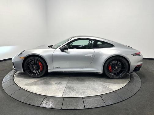 2024 Porsche 911 Carrera GTS