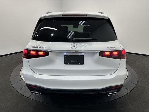 2025 Mercedes-Benz GLS 450 4MATIC
