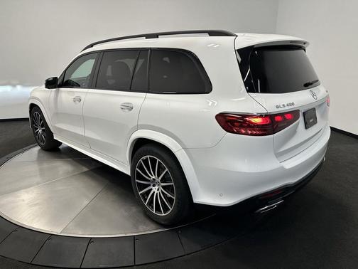 2025 Mercedes-Benz GLS 450 4MATIC