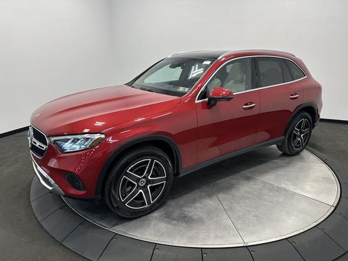 2026 Mercedes-Benz GLC 300 4MATIC