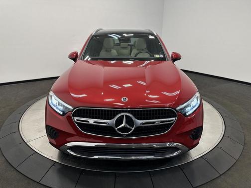 2026 Mercedes-Benz GLC 300 4MATIC