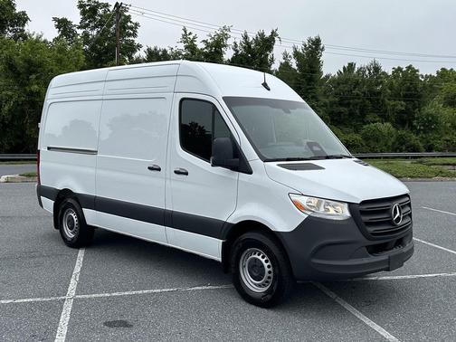 Arctic White 2026 Mercedes-Benz Sprinter 2500 Standard Roof