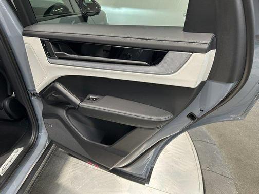 2025 Porsche Cayenne Cayenne