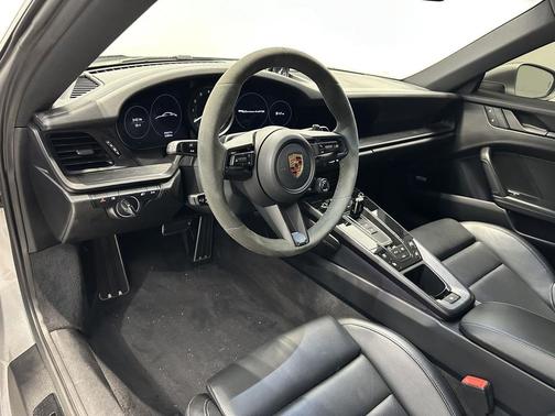 Dolomite Silver Metallic 2022 Porsche 911 Carrera 4 GTS