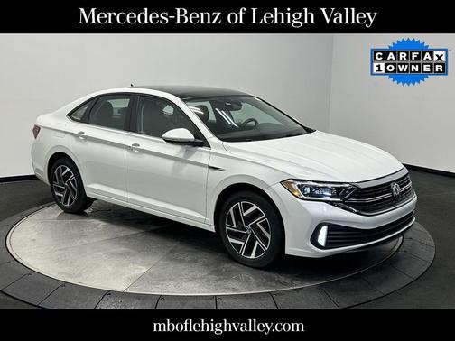 Opal White Pearl 2024 Volkswagen Jetta 1.5T SEL