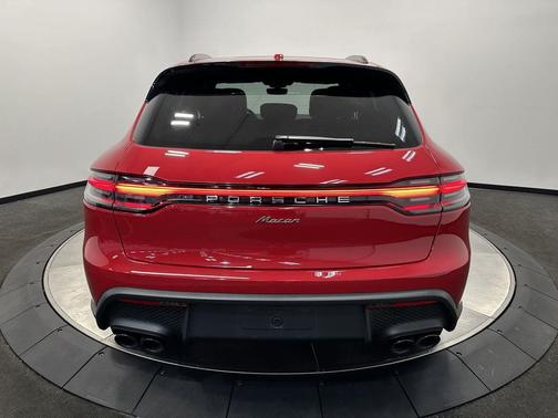 2025 Porsche Macan Macan