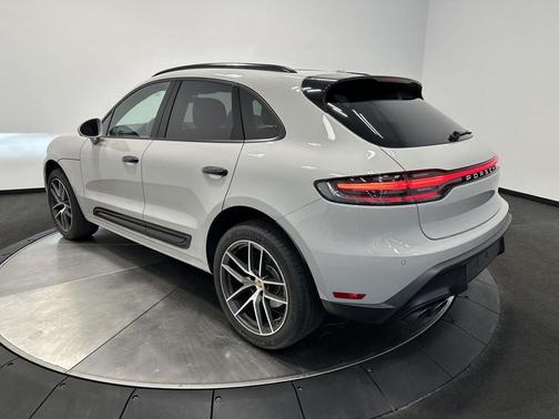 2025 Porsche Macan Macan