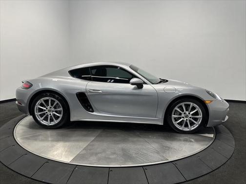 2017 Porsche 718 Cayman Base