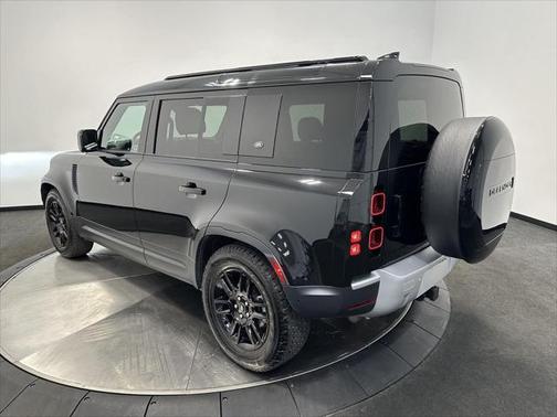2024 Land Rover Defender 110 P300