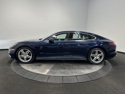 2018 Porsche Panamera 4S