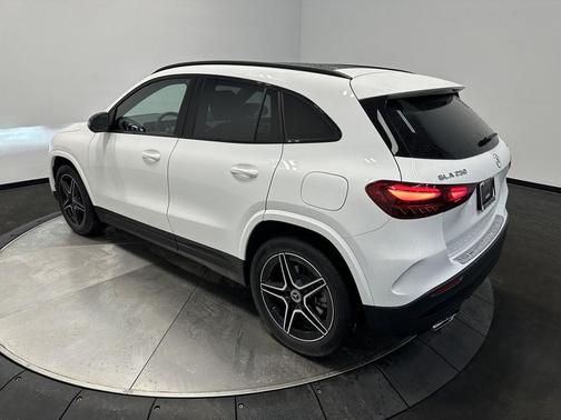 2026 Mercedes-Benz GLA 250 4MATIC