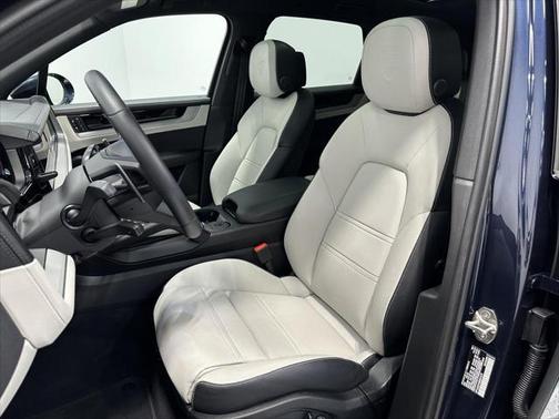 2025 Porsche Cayenne