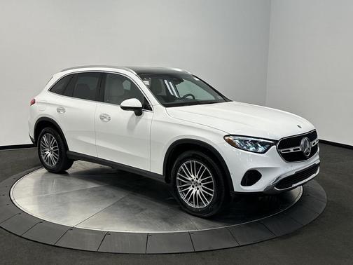 Polar White 2026 Mercedes-Benz GLC 300 4MATIC