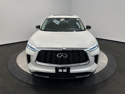 Majestic White 2022 INFINITI QX60 Luxe