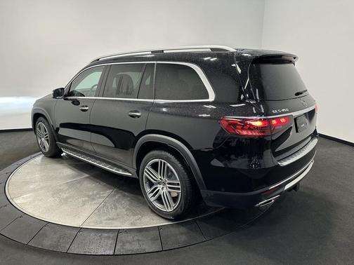 2026 Mercedes-Benz GLS 450 4MATIC