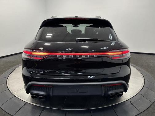 2025 Porsche Macan Macan