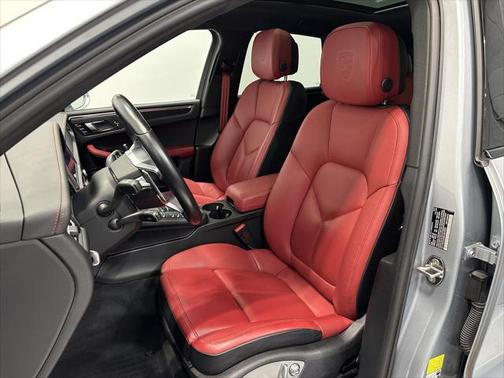 2021 Porsche Macan GTS