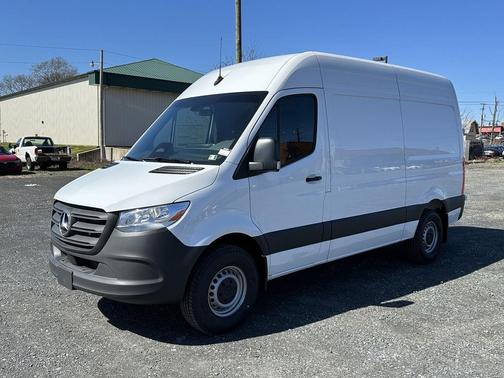 Arctic White 2026 Mercedes-Benz Sprinter 2500 High Roof