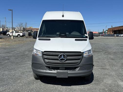 Arctic White 2026 Mercedes-Benz Sprinter 2500 High Roof