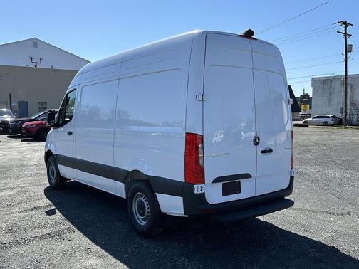 Arctic White 2026 Mercedes-Benz Sprinter 2500 High Roof